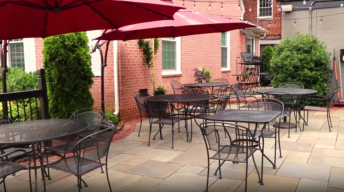 Three Monkeys Pub & Chophouse non smoking patio